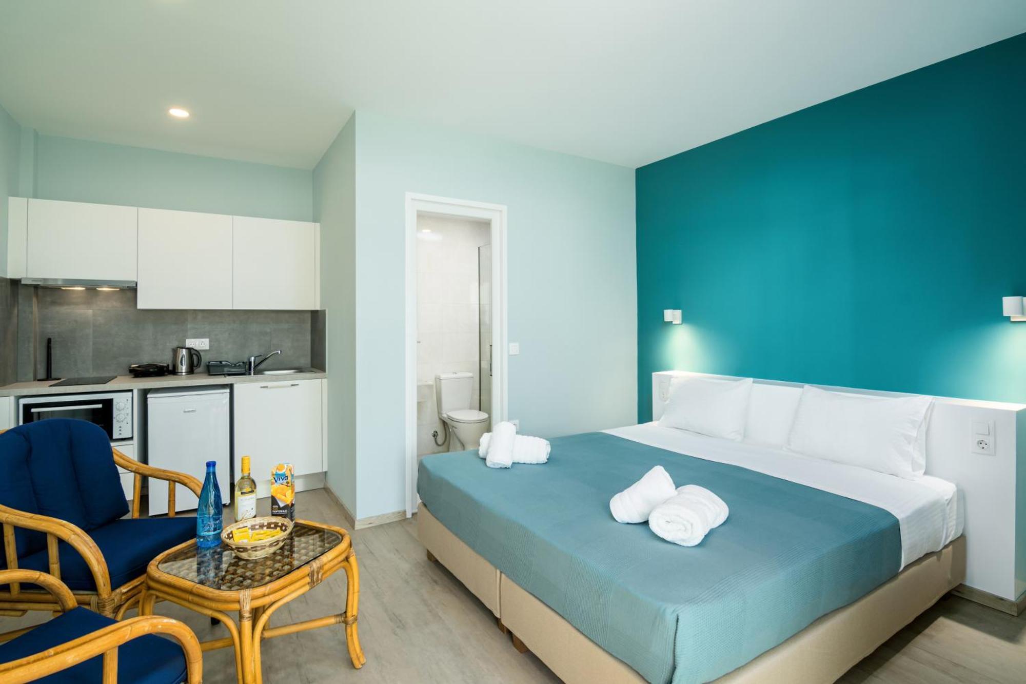 Helion Apartments กูเวีย ภายนอก รูปภาพ